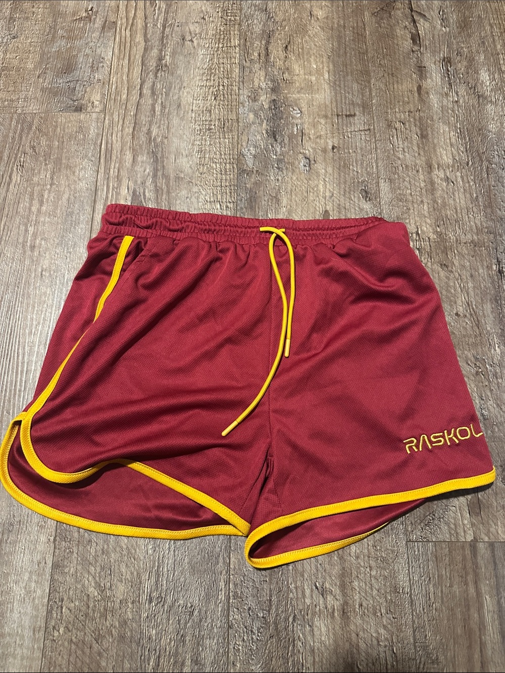 *UNUSED* RASKOL Retro Burgundy Classic Shorts (LIMITED EDITION) size Large